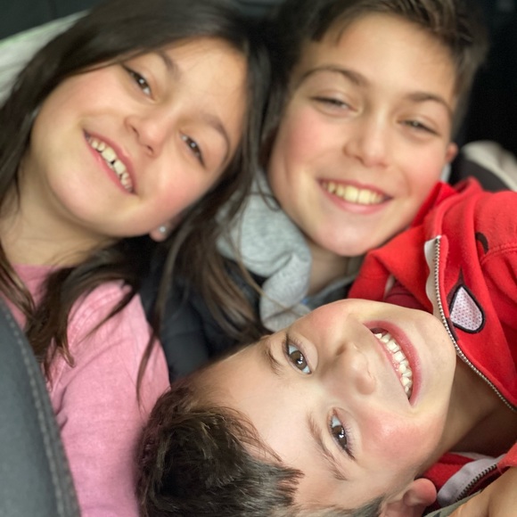 Meet your Posher, Candice - Picture 2 of 4